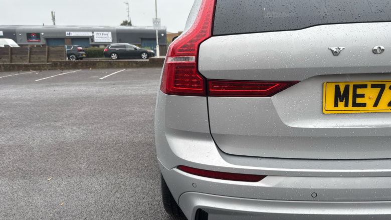 Volvo XC60 2.0 B4D Plus Dark 5dr AWD Geartronic Diesel Estate